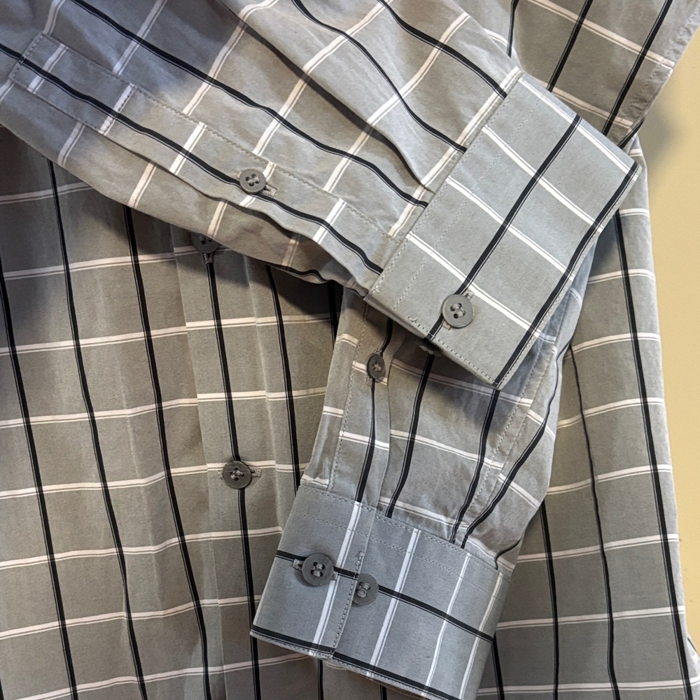 Calvin Klein Gray Plaid Men's Shirt - Picture 4 of 6